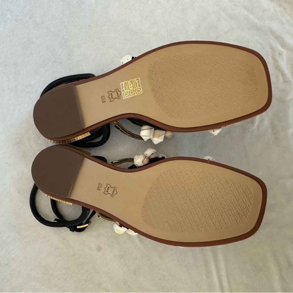 New Tory Burch Black and Gold Sinclair seashell Women's Sandals 9 with box - Picture 11 of 16